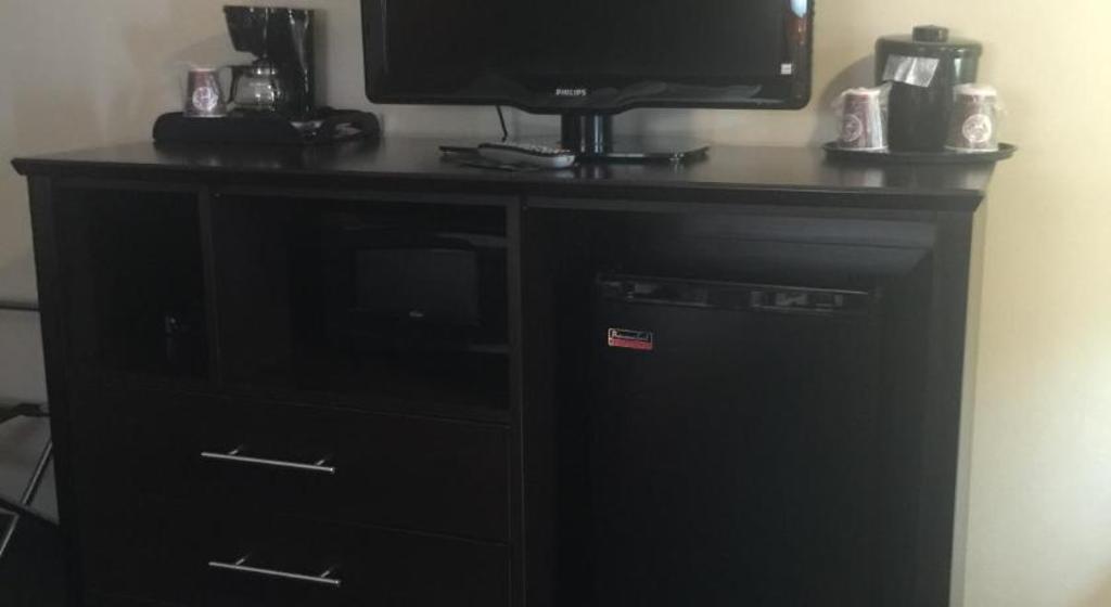 Smoky Hill Inn and Suites