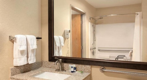 Smoky Hill Inn and Suites image 17