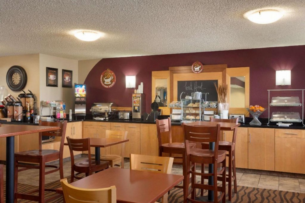 Smoky Hill Inn and Suites Image 28
