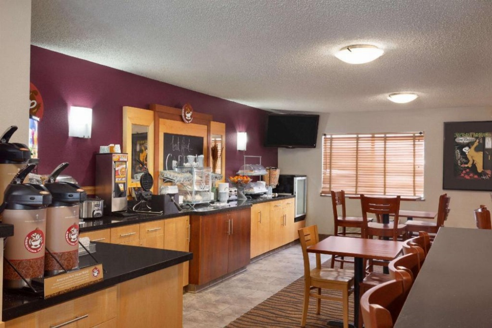 Smoky Hill Inn and Suites Image 31