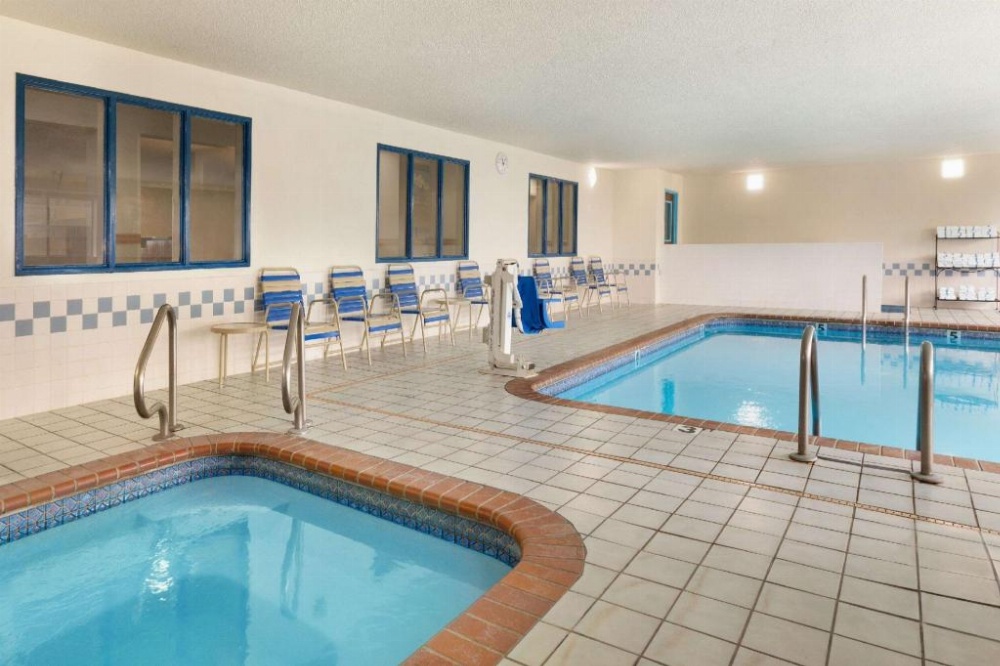 Smoky Hill Inn and Suites Image 33