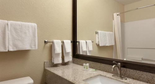 Smoky Hill Inn and Suites image 4