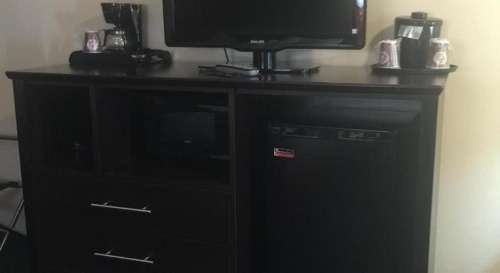 Smoky Hill Inn and Suites image 9